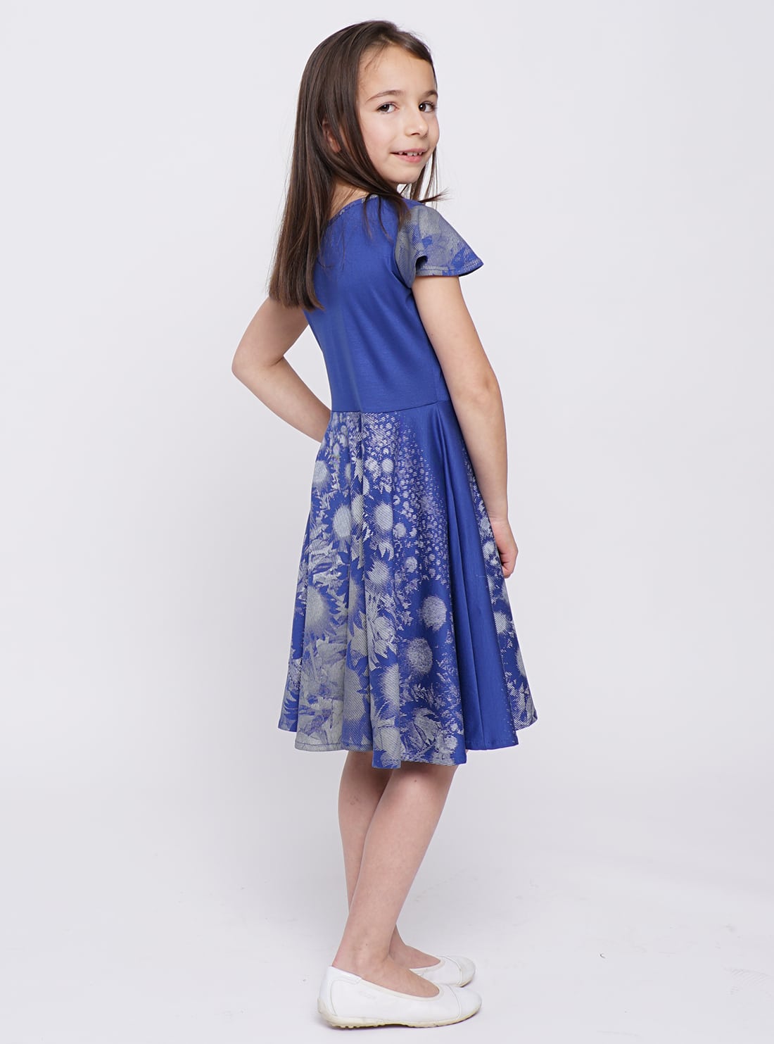 Kindertanzkleid Sonnenblumen in Königsblau – Bild 2