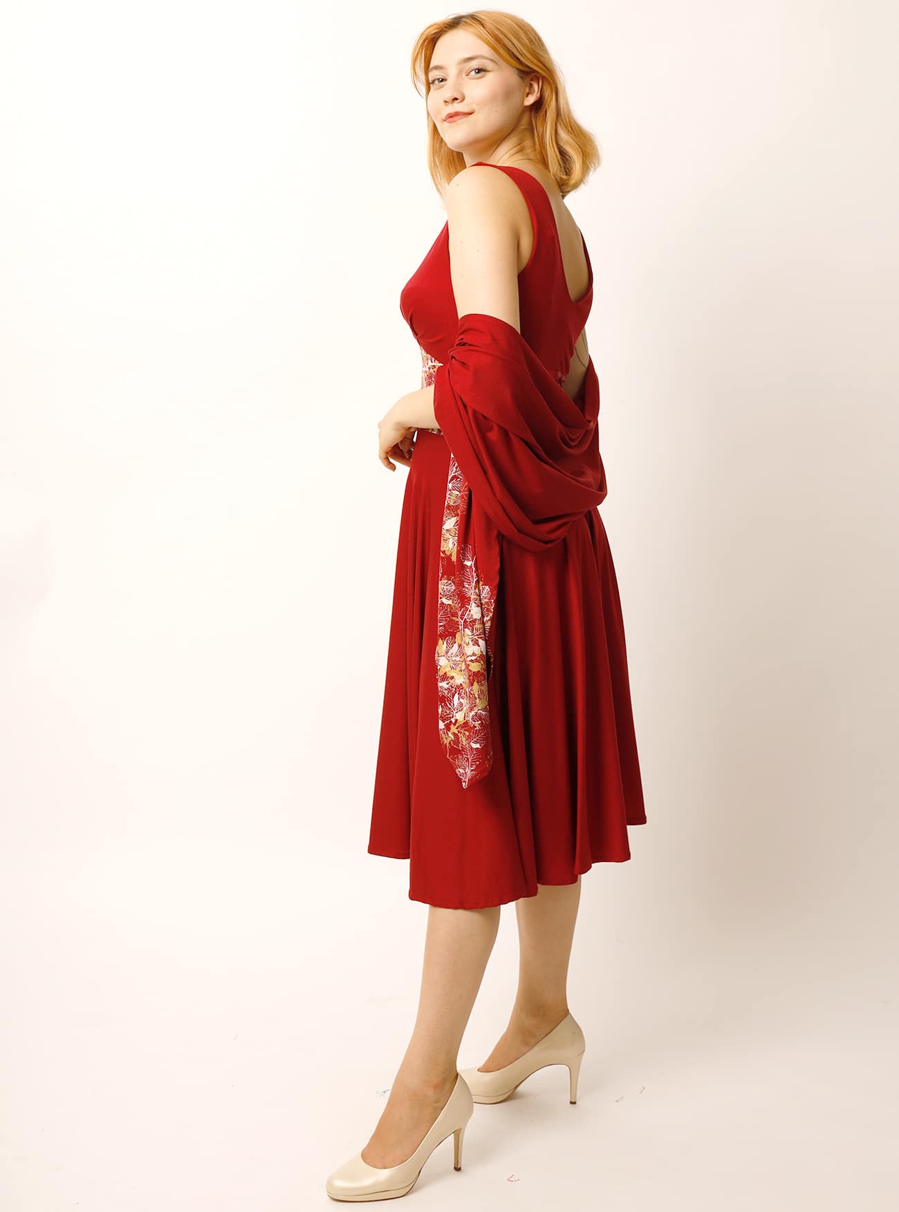 Tanzkleid Buchenzauber in Rot – Bild 3