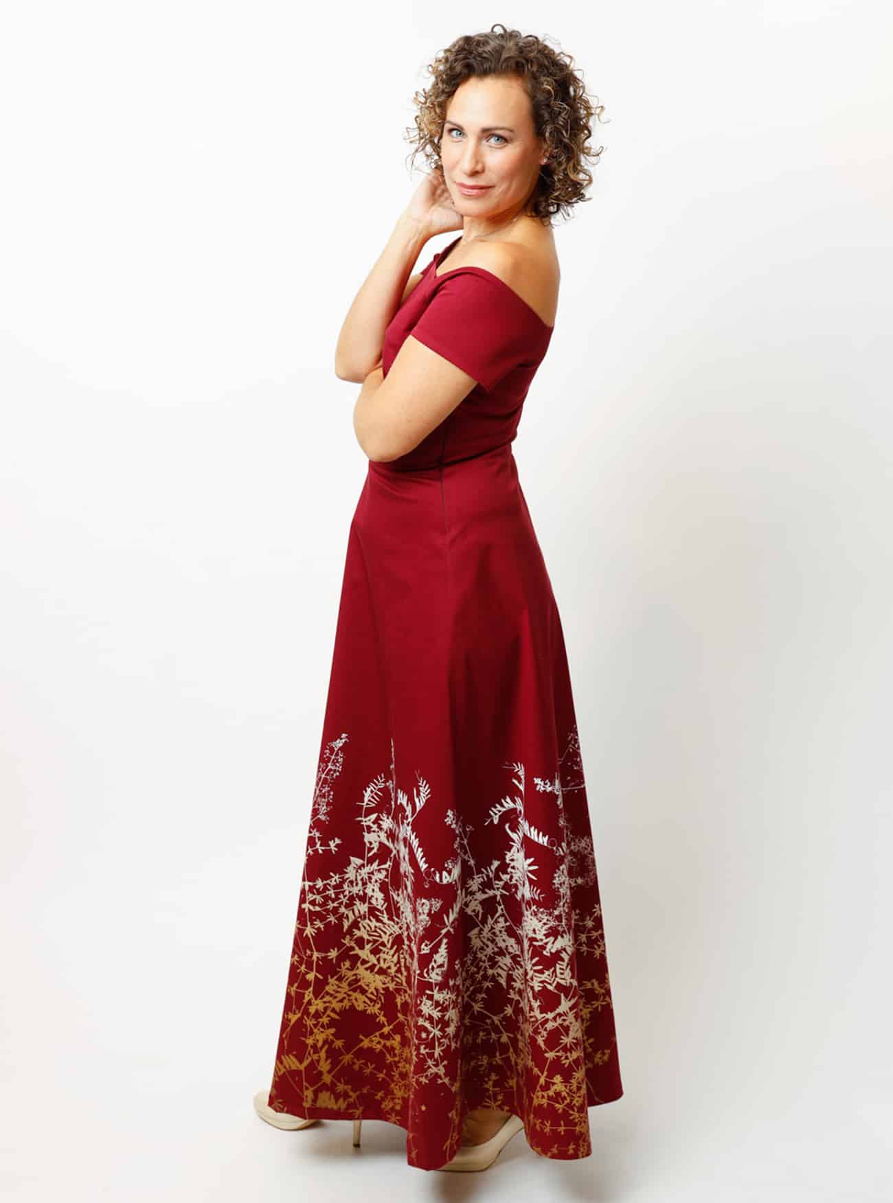 Abendkleid Rankenzauber in Beere – Bild 9