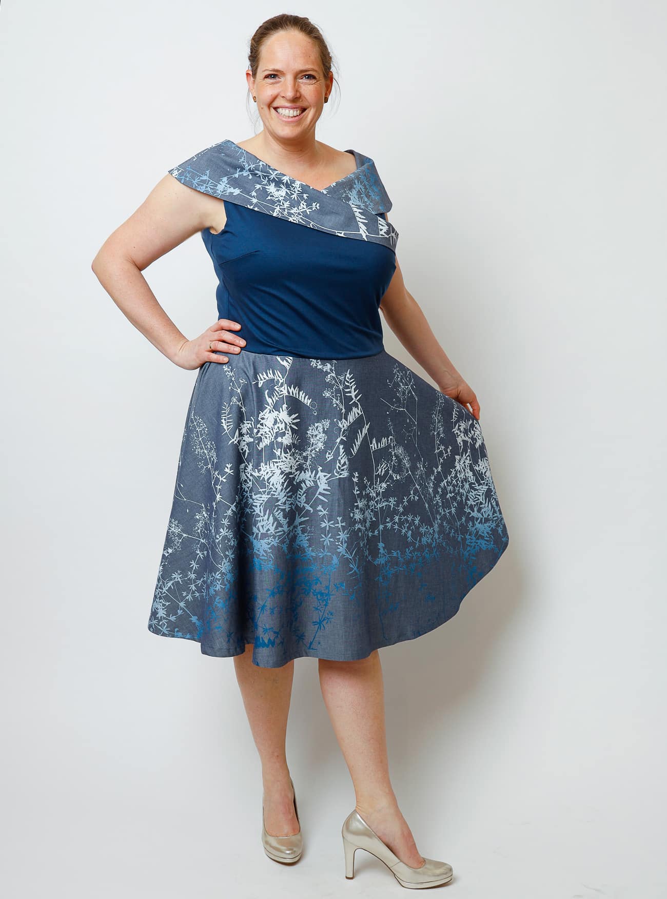 Peacews Bio-Tanzkleid mit Portraitkragen