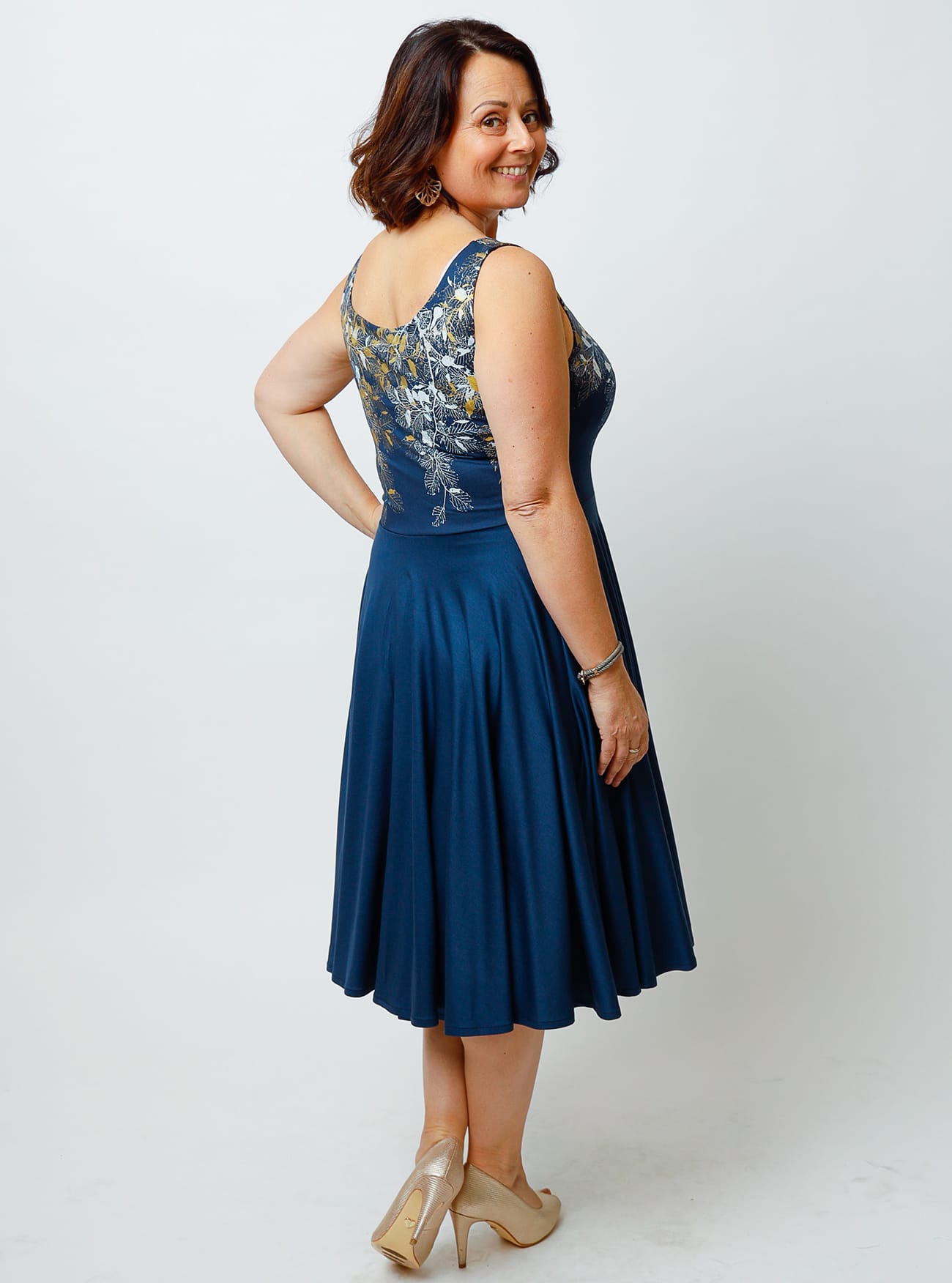 Tanzkleid Buchenzauber in Dunkelblau – Bild 2