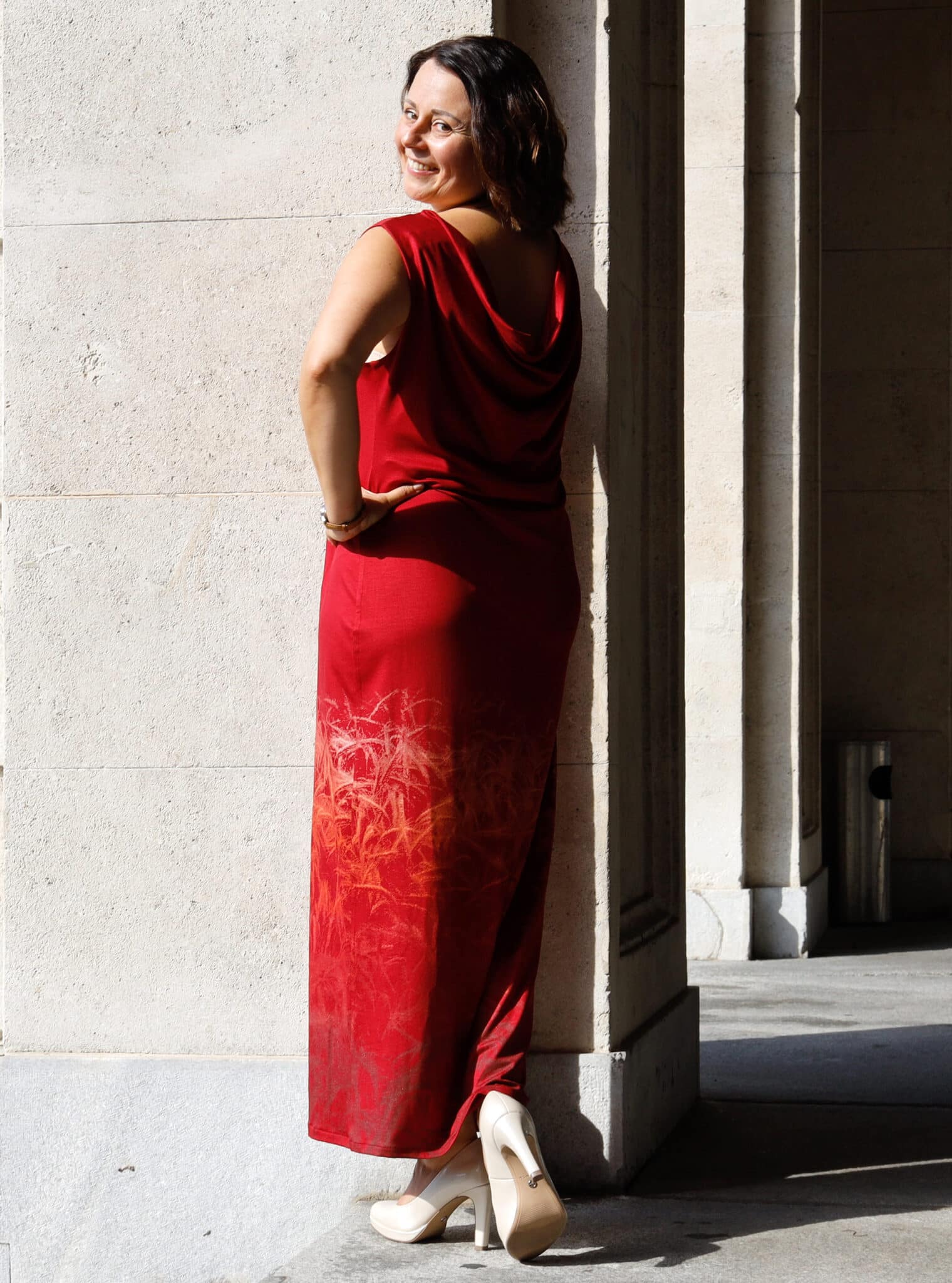 Wasserfallkleid "Das Gold der Erde" in Rot