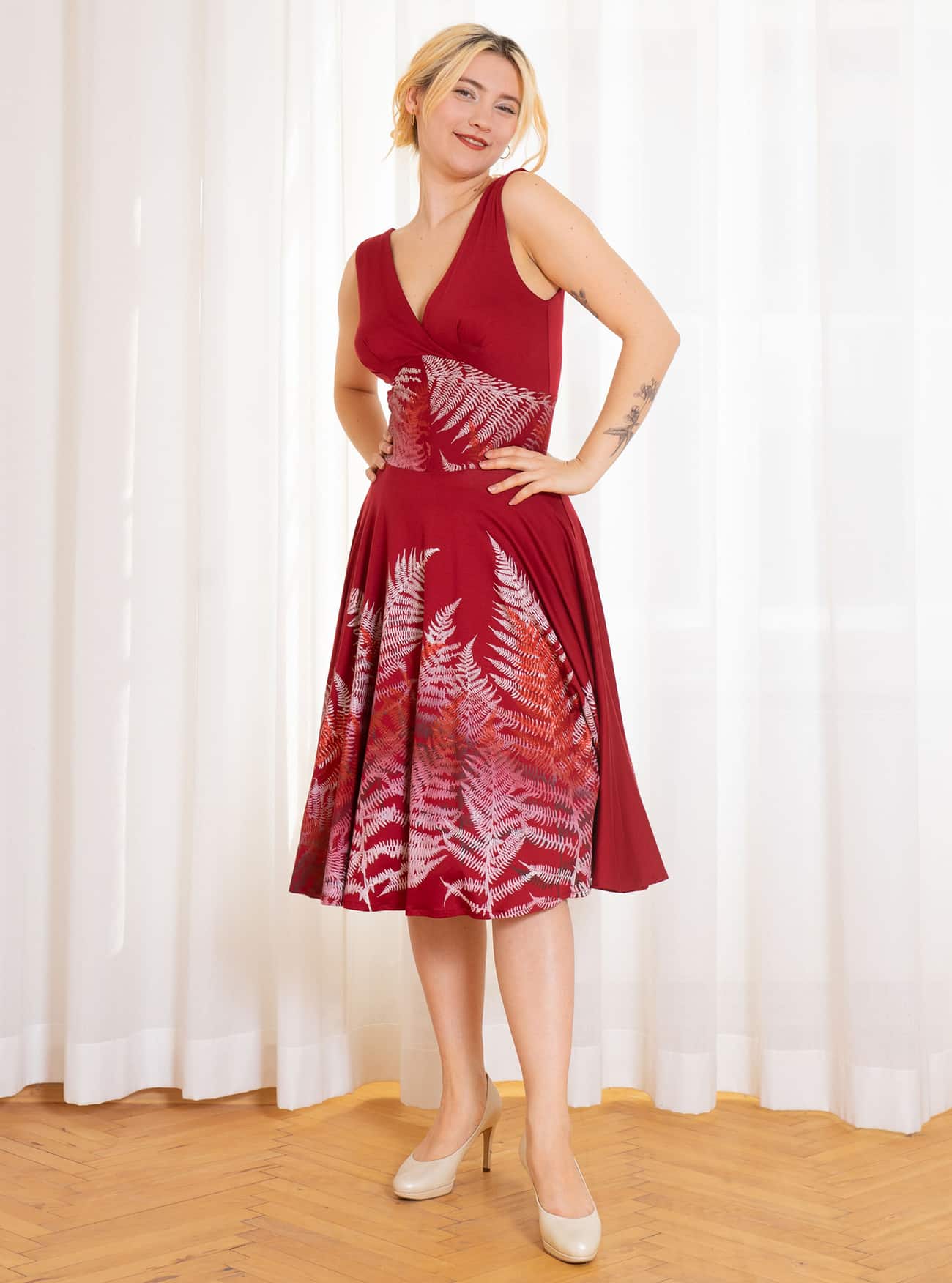 Tanzkleid "Farnzauber" in Rot – Bild 5