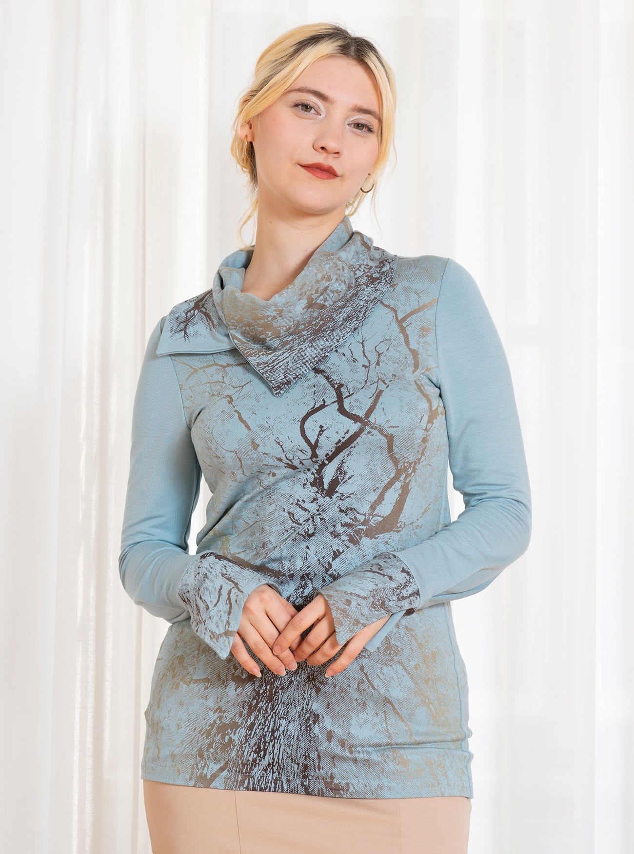 Peaces-Pullover "Lichtspuren" mit elegantem Kragen