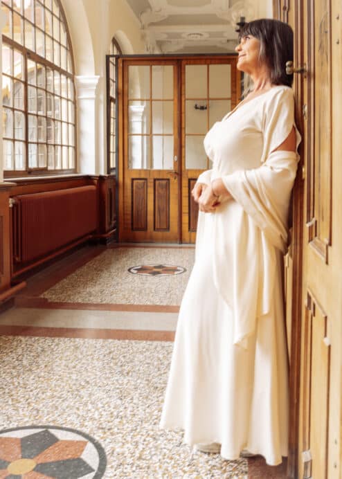 Hochzeitskleid_Creme_Peaces_Biomode_Biofestkleid_Crepe_Abendkleid_Festkleid