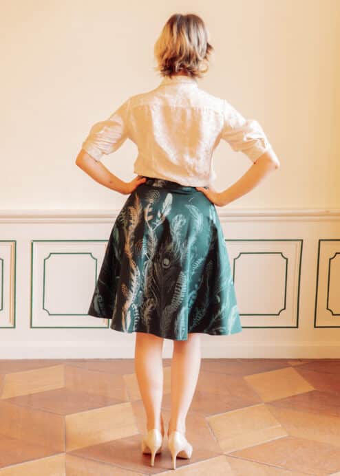 Eleganter Bio Tellerrock aus feinem Bio-Baumwoll-Twill mit Federdruck aus dem Peaces Bio Kleiderkunst Atelier