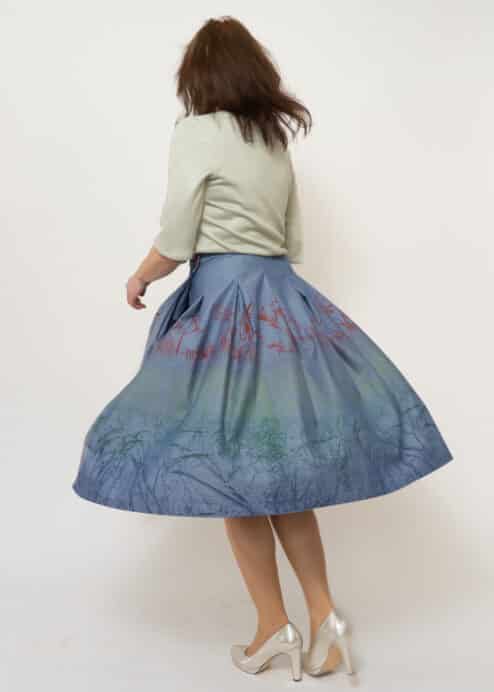 Alternative view of Kellerfaltenrock Lilienzauber in Jeans