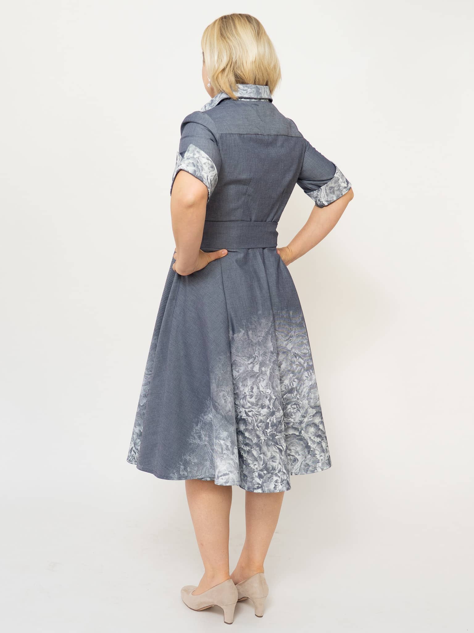 Jeanskleid Rosengeheimnis – Bild 4