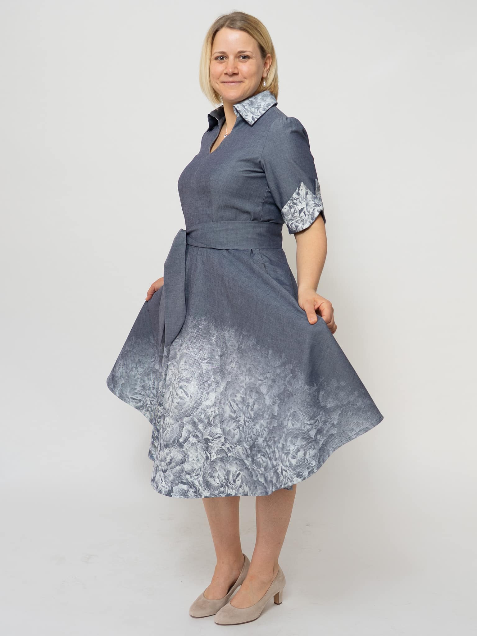 Jeanskleid Rosengeheimnis – Bild 3