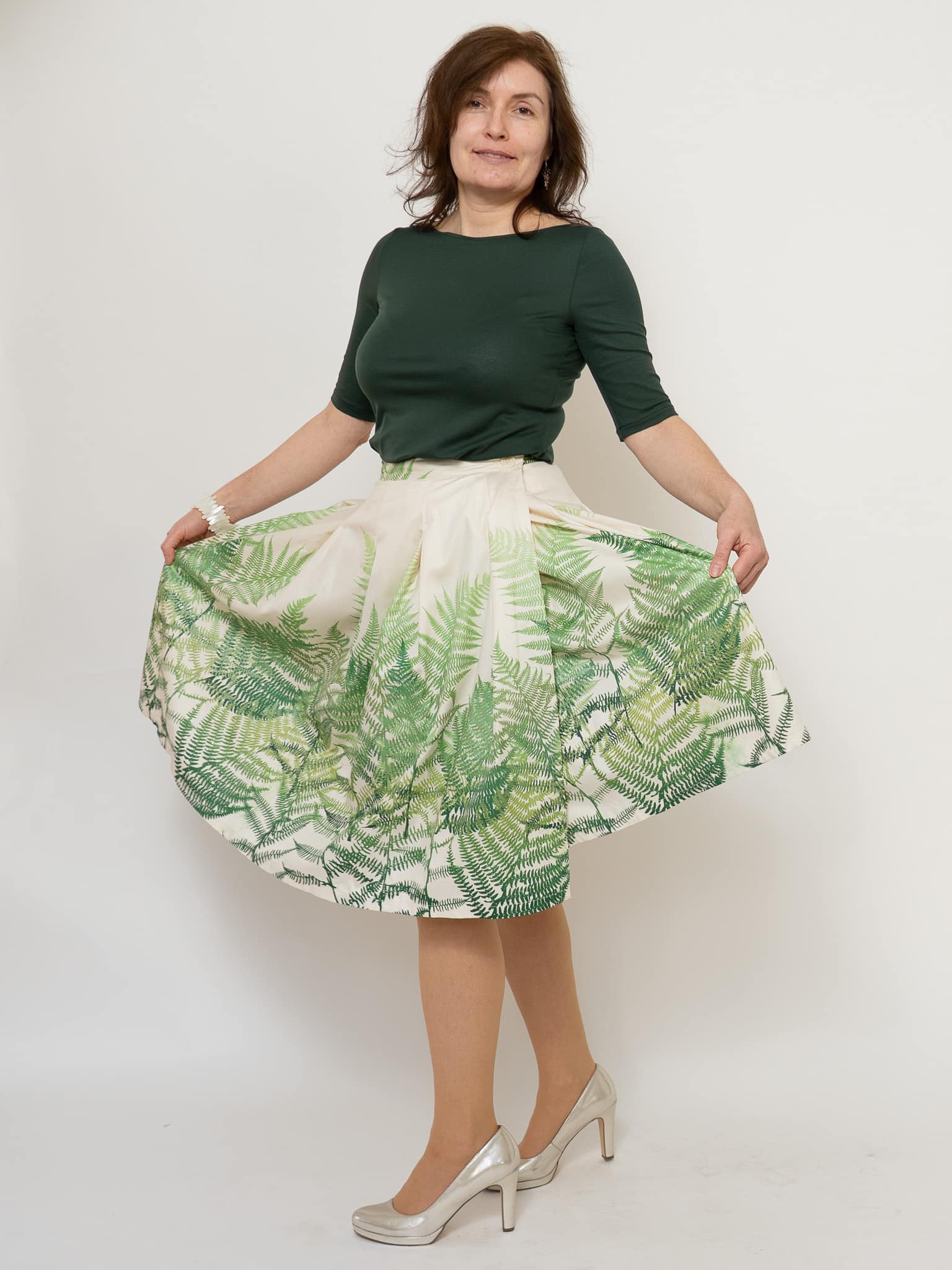 Bio Kellerfaltenrock mit lebendigem Farndruck von Susanne Huber