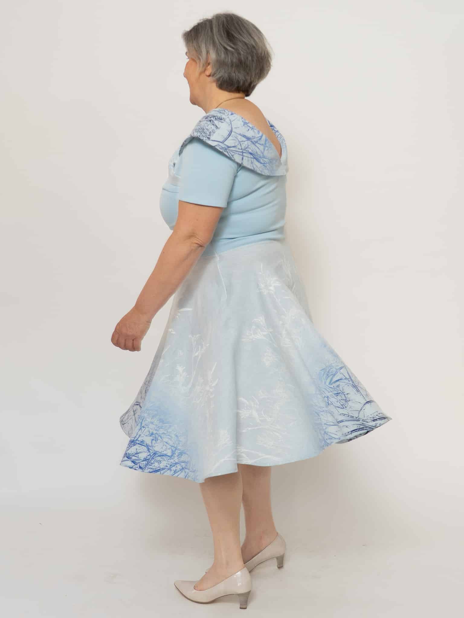 Bio-Portraitkragenkleid Lilienzauber – Bild 2