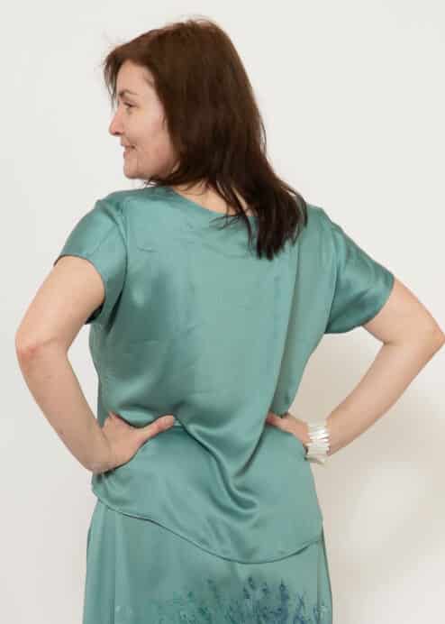 Alternative view of Satinshirt in Salbei