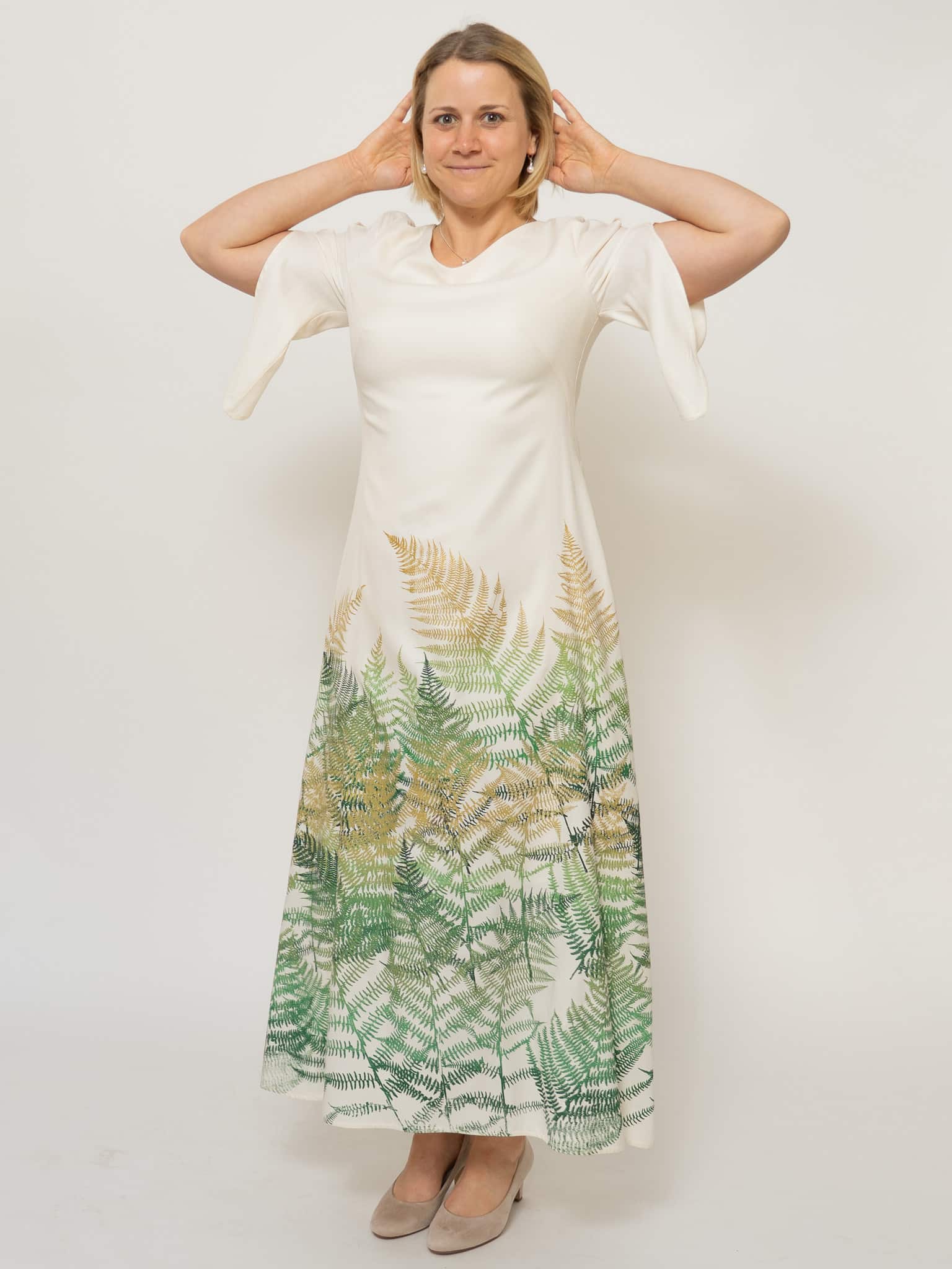 Farnzauber Sommerabendkleid aus Naturfaser aus Holz - Peaces Biomode