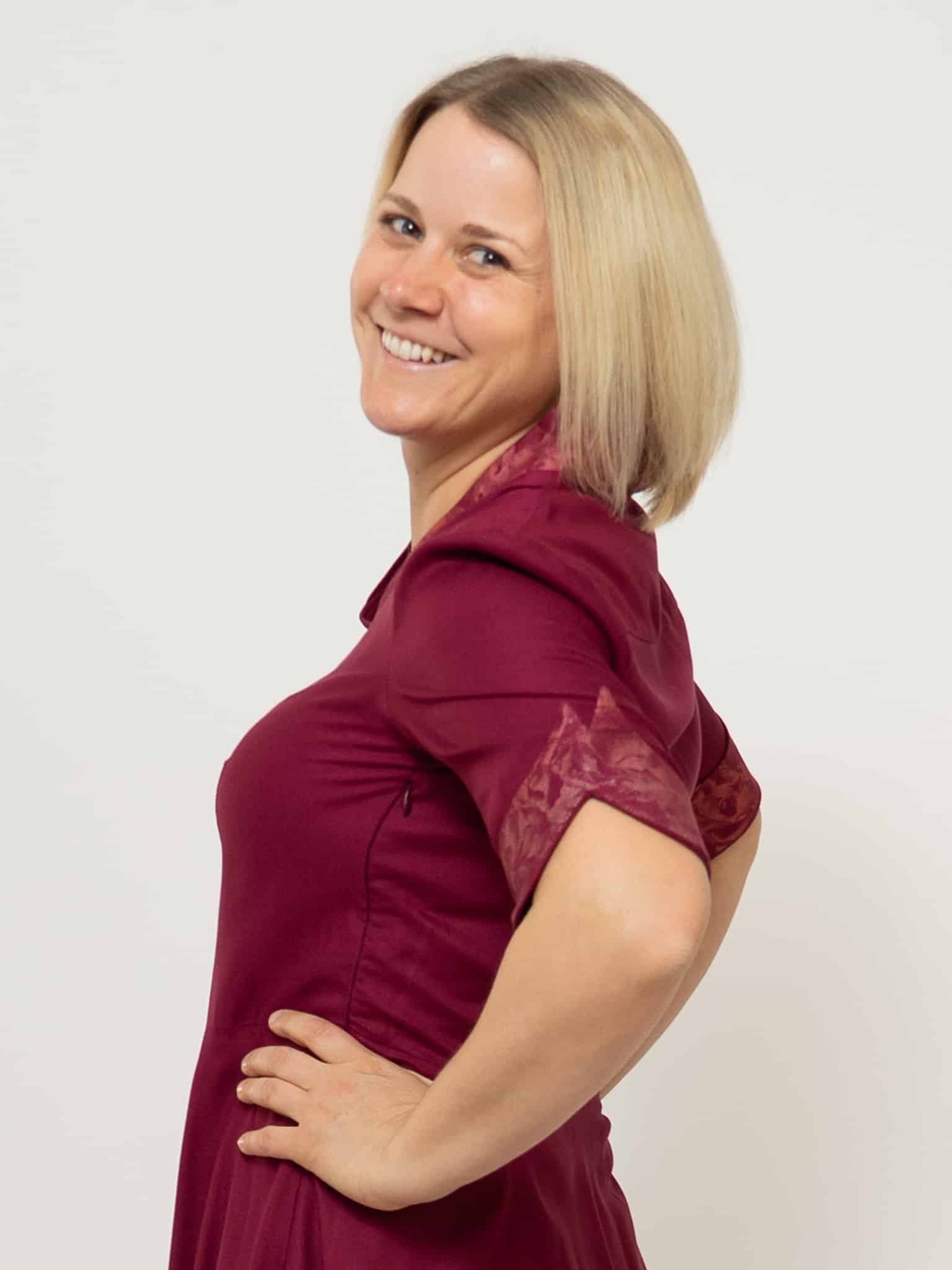 Freudetanzkleid Rosengeheimnis in Bordeaux – Bild 7