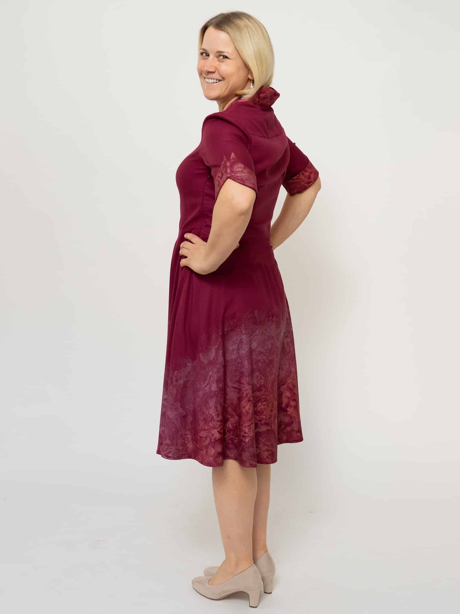 Freudetanzkleid Rosengeheimnis in Bordeaux – Bild 5