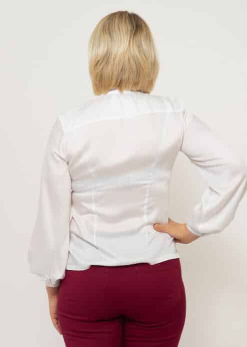 Romantikbluse aus Ecovero Rayon Satin – Bild 4