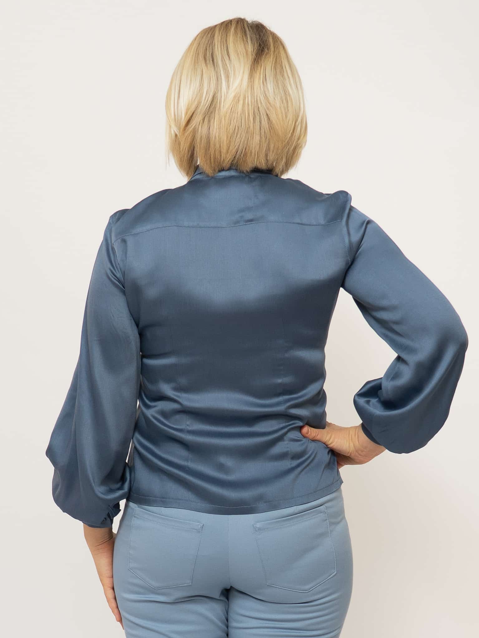 Romantikbluse aus Ecovero Rayon Satin – Bild 8