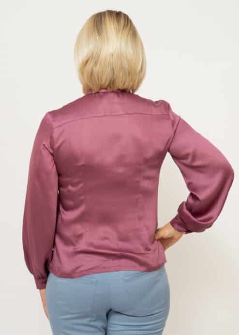 Romantikbluse aus Ecovero Rayon Satin – Bild 11
